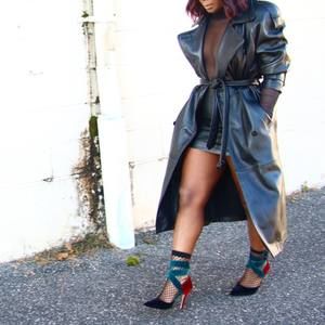 Meet your Posher, Danielle